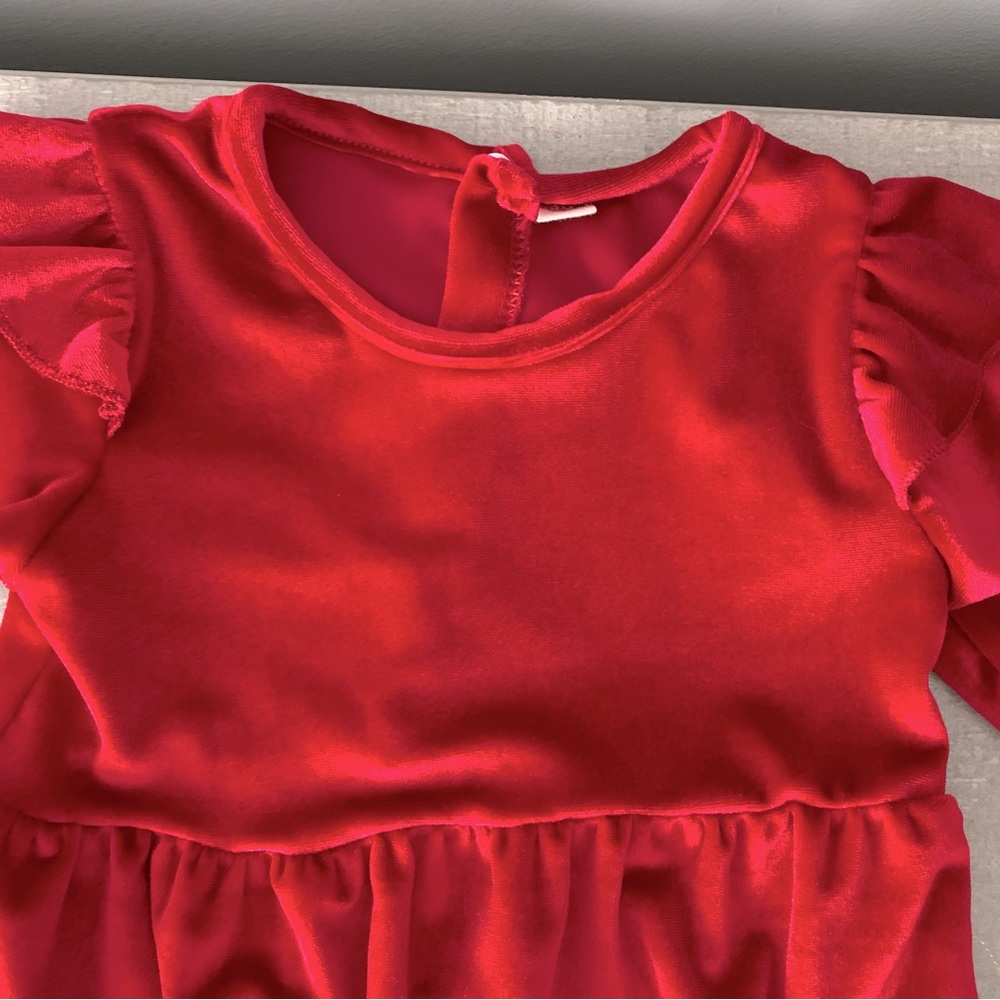 Flounce Ruffle Romper - Picture 3 of 5